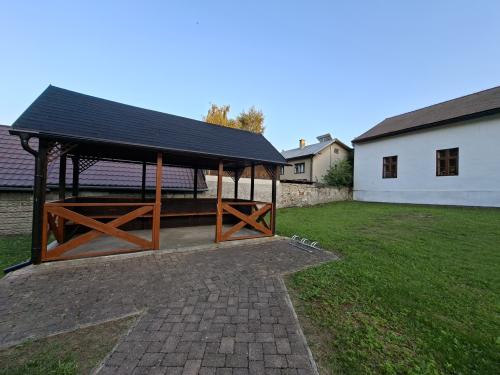 Detské ihrisko v spodnej záhrade MŠ